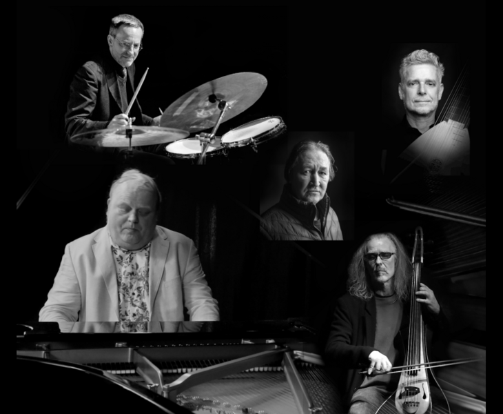 Schwarz.-Weiß Kollage aus 5 männlichen Musikern, drei davon an Instrumenten: Piano, Schlagzeug, Cello